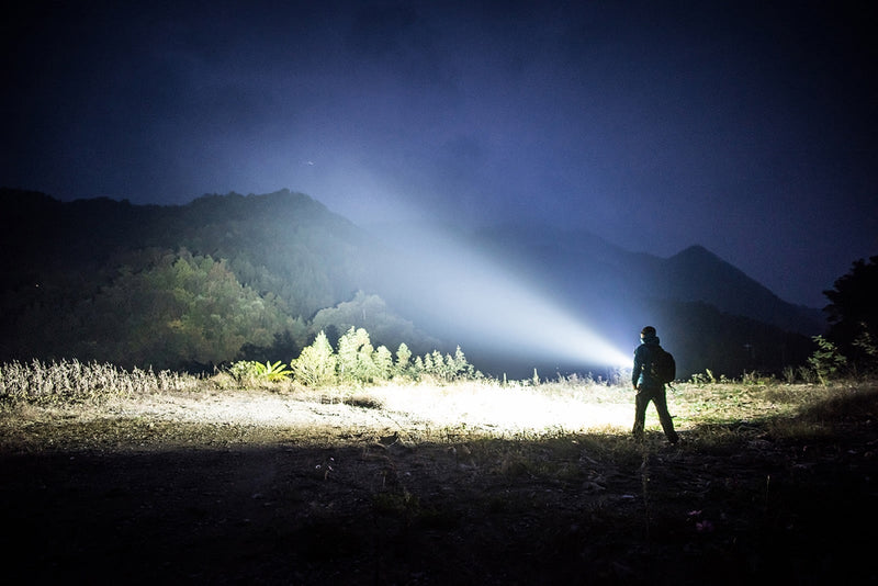 Lumens vs Beam Distance: What Actually Matters When Choosing a Torch?